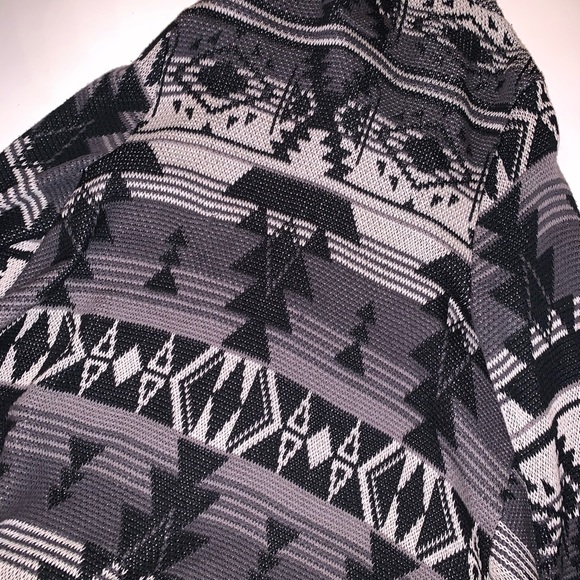 ๐ Billabong Aztec Love Letter Cardigan - Picture 6 of 9